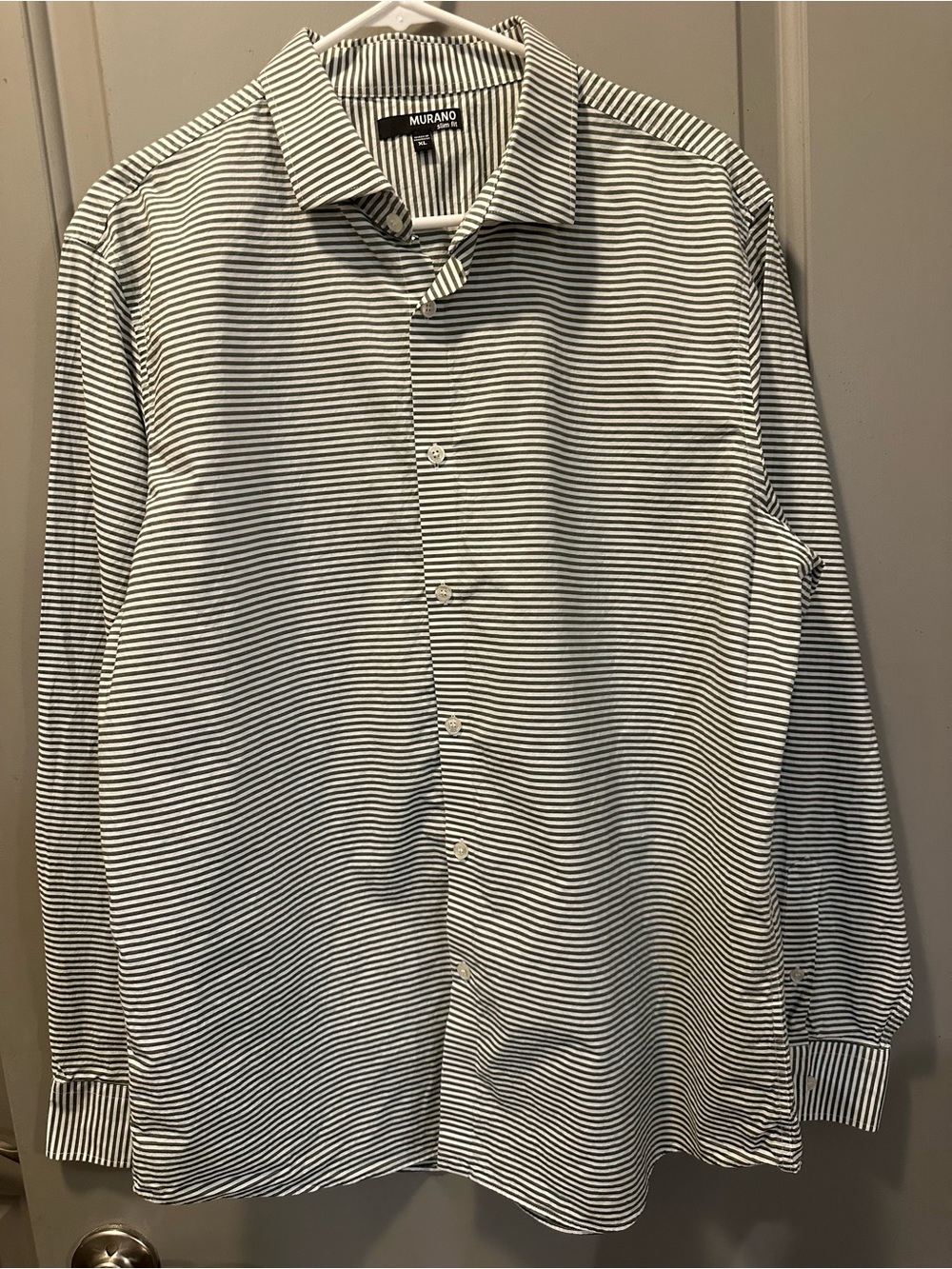 Murano Size XL Slim Fit Gray/White Fine Striped Long Sleeve Button Up Shirt EUC
